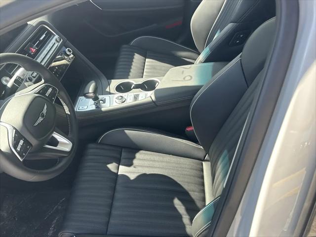 2026 Genesis G70 2.5T RWD Prestige