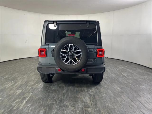 2024 Jeep Wrangler 4-Door Sahara
