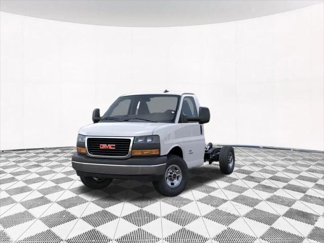 2025 GMC Savana Cutaway Work Van