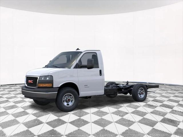 2025 GMC Savana Cutaway Work Van
