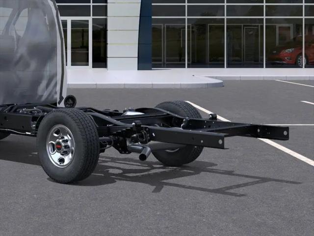 2025 GMC Savana Cutaway Work Van