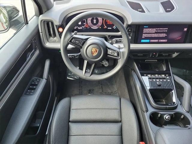 2025 Porsche Cayenne Standard