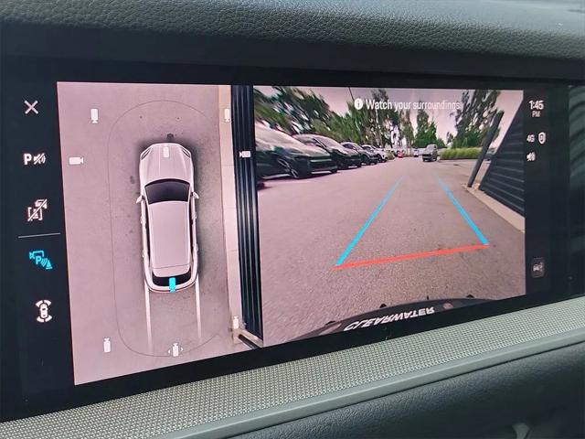 2025 Porsche Cayenne Standard