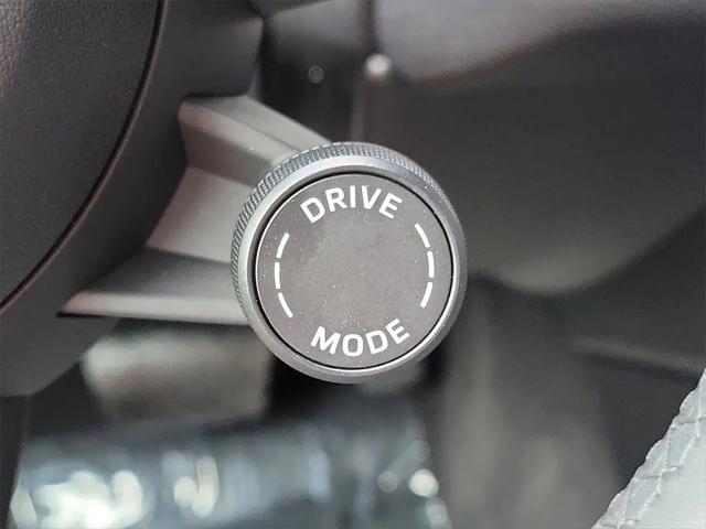2025 Porsche Cayenne Standard