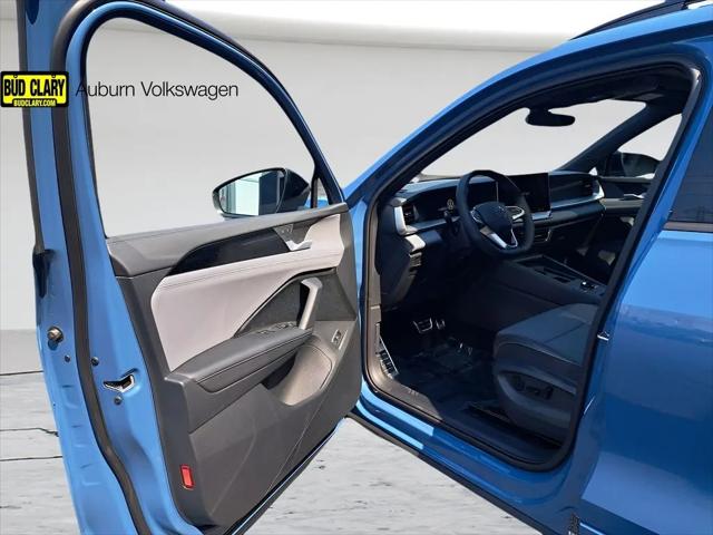 2025 Volkswagen Tiguan 2.0T SE R-Line Black