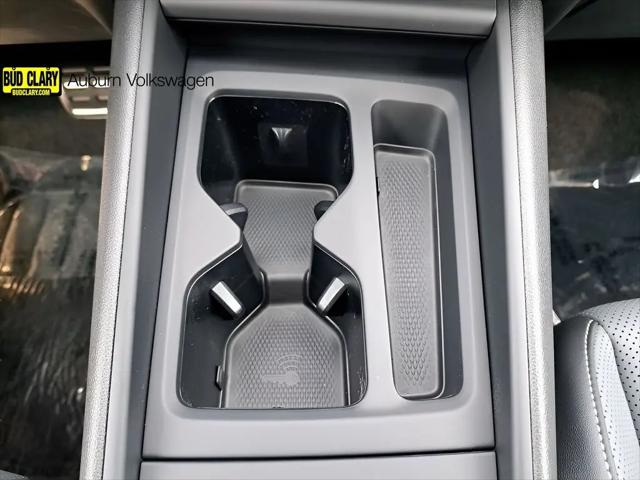 2025 Volkswagen Tiguan 2.0T SE R-Line Black
