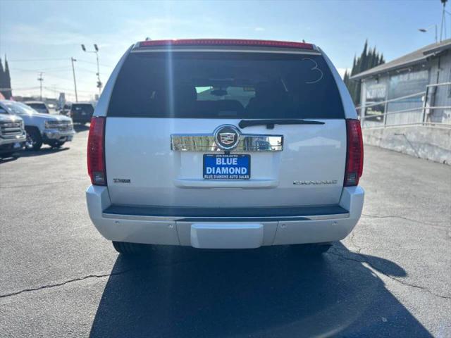 2012 Cadillac Escalade Luxury