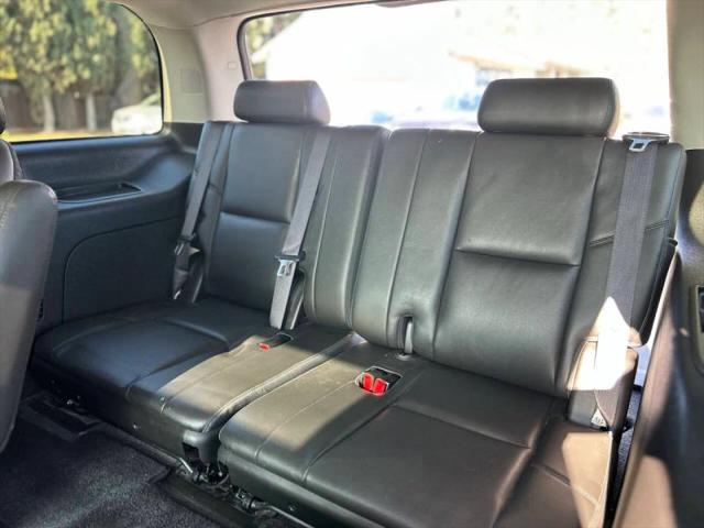 2012 Cadillac Escalade Luxury