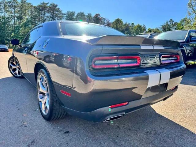 2016 Dodge Challenger SXT Plus