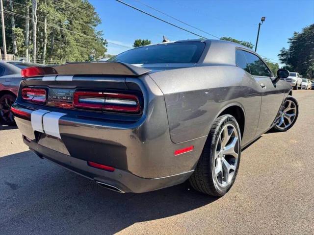 2016 Dodge Challenger SXT Plus