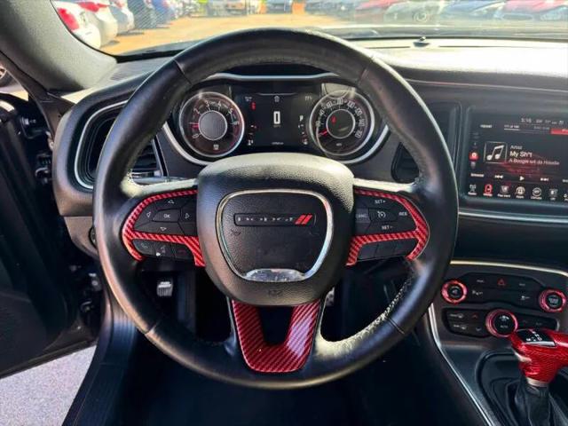 2016 Dodge Challenger SXT Plus