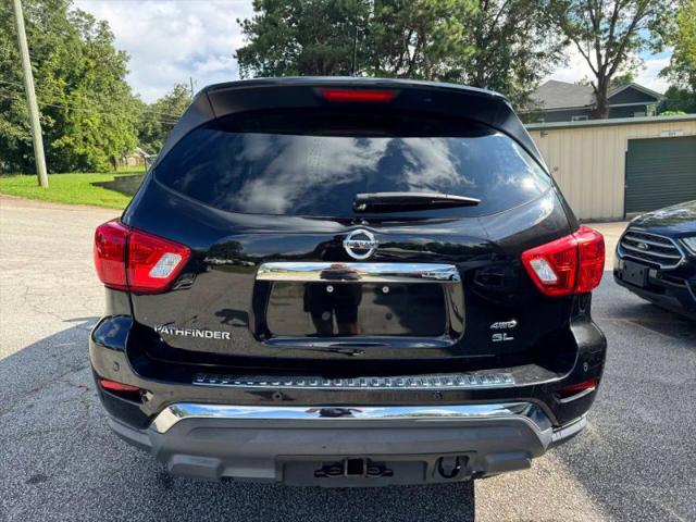 2017 Nissan Pathfinder SL