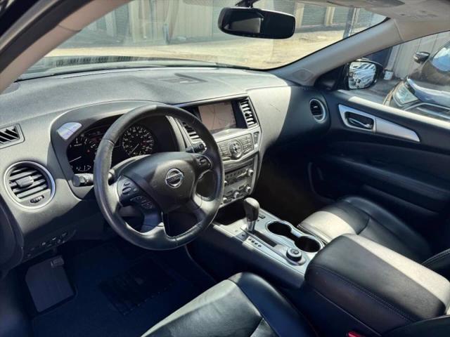 2017 Nissan Pathfinder SL