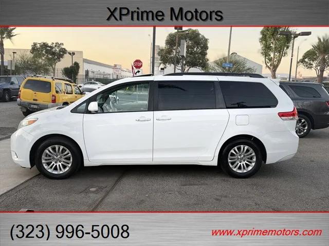 2012 Toyota Sienna XLE V6 8 Passenger