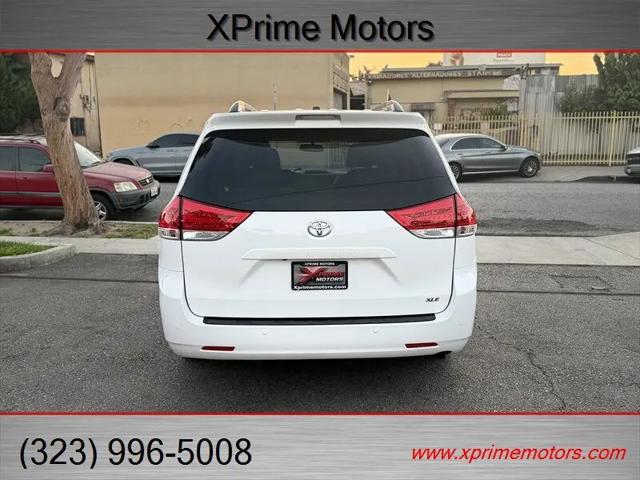 2012 Toyota Sienna XLE V6 8 Passenger