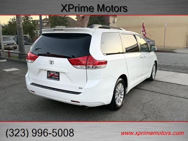 2012 Toyota Sienna XLE V6 8 Passenger
