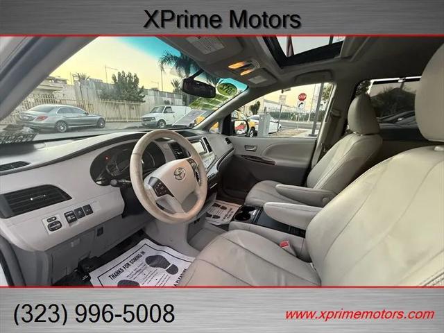 2012 Toyota Sienna XLE V6 8 Passenger