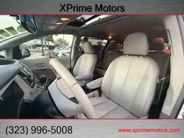 2012 Toyota Sienna XLE V6 8 Passenger