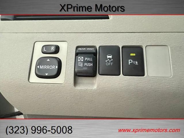 2012 Toyota Sienna XLE V6 8 Passenger