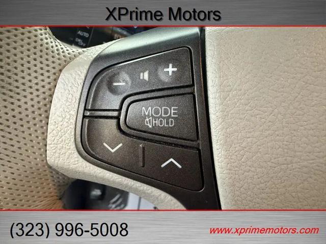 2012 Toyota Sienna XLE V6 8 Passenger