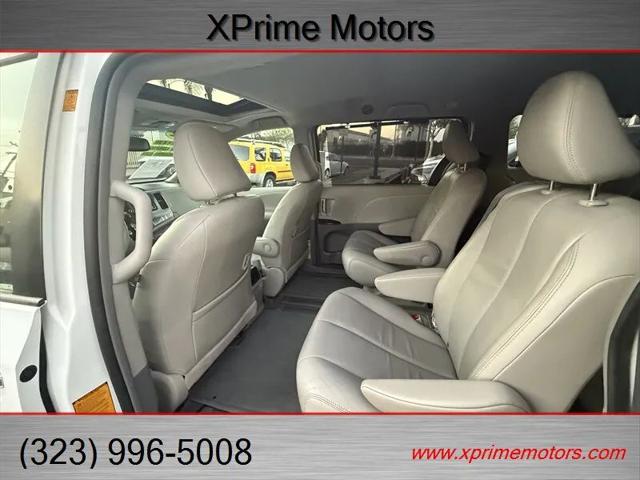 2012 Toyota Sienna XLE V6 8 Passenger