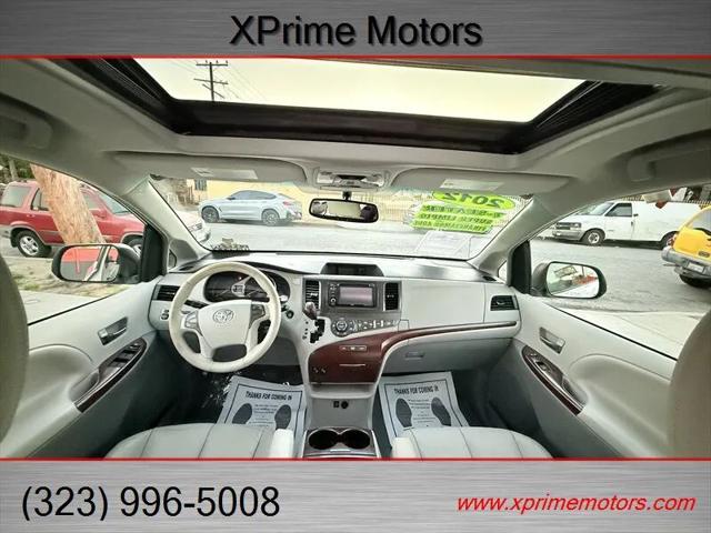 2012 Toyota Sienna XLE V6 8 Passenger