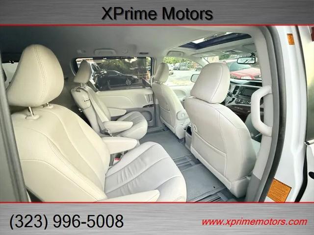2012 Toyota Sienna XLE V6 8 Passenger