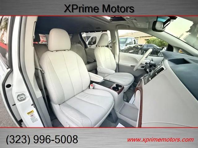 2012 Toyota Sienna XLE V6 8 Passenger