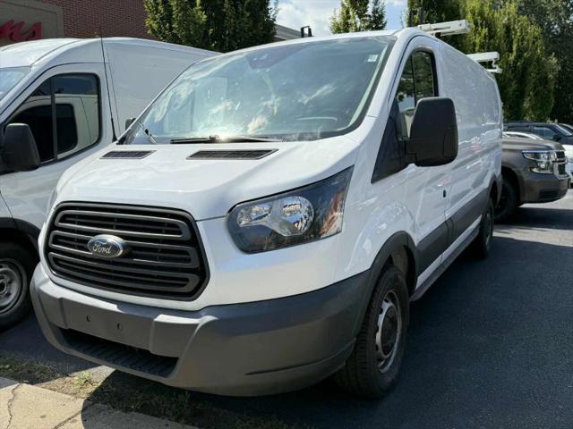 2018 Ford Transit w/Sliding Side Door w/RWB