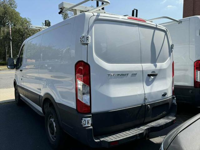 2018 Ford Transit w/Sliding Side Door w/RWB
