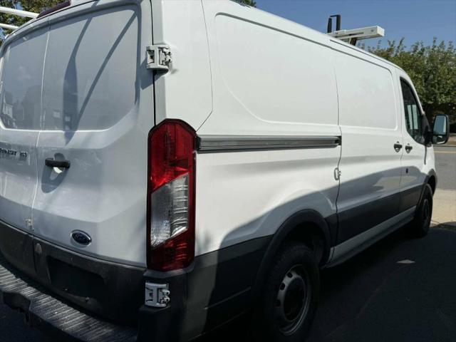 2018 Ford Transit w/Sliding Side Door w/RWB