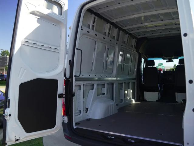 2025 Mercedes-Benz Sprinter 2500 Standard Roof 4-Cyl Diesel HO