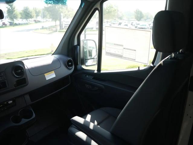 2025 Mercedes-Benz Sprinter 2500 Standard Roof 4-Cyl Diesel HO