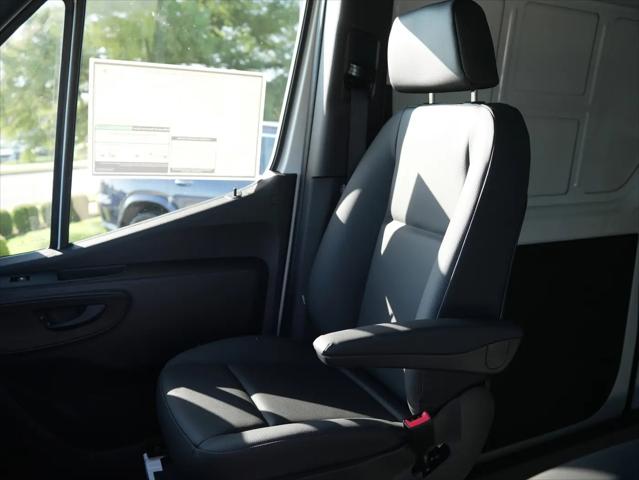 2025 Mercedes-Benz Sprinter 2500 Standard Roof 4-Cyl Diesel HO
