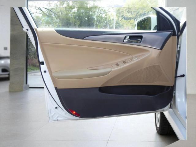 2015 Hyundai Sonata Hybrid Base