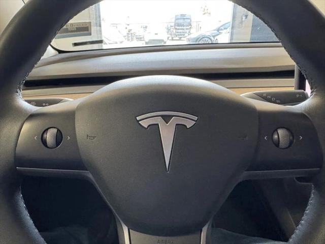 2021 Tesla Model 3 Standard Range Plus Rear-Wheel Drive