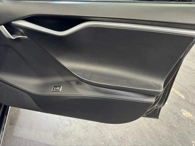 2016 Tesla Model S 90D