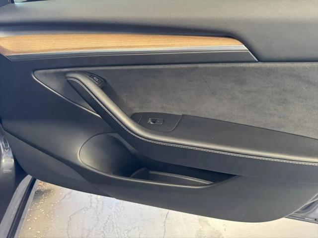 2022 Tesla Model 3 Long Range Dual Motor All-Wheel Drive
