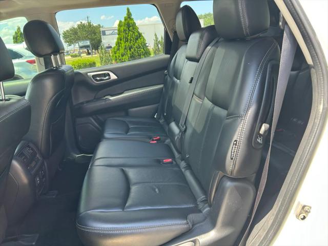 2018 Nissan Pathfinder SL