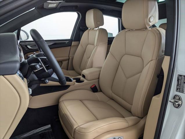 2026 Porsche Macan Unknown