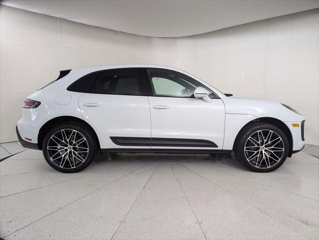 2026 Porsche Macan Unknown