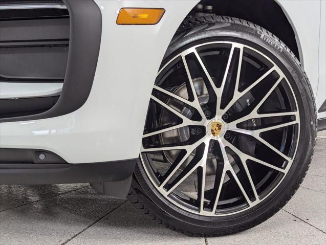 2026 Porsche Macan Unknown