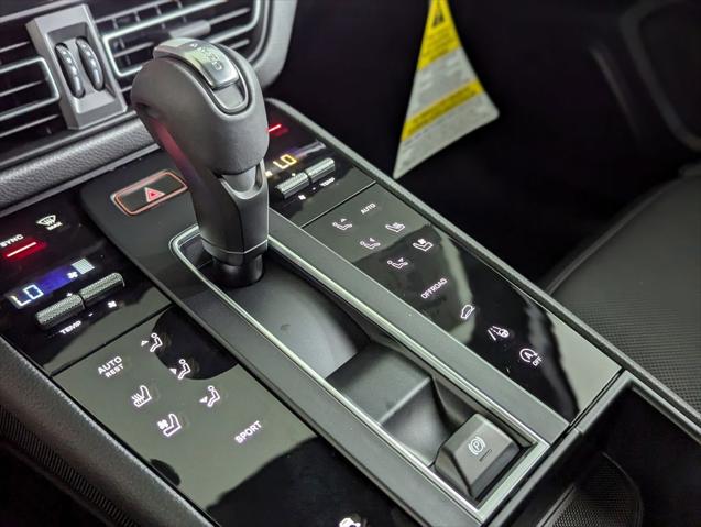 2026 Porsche Macan Unknown
