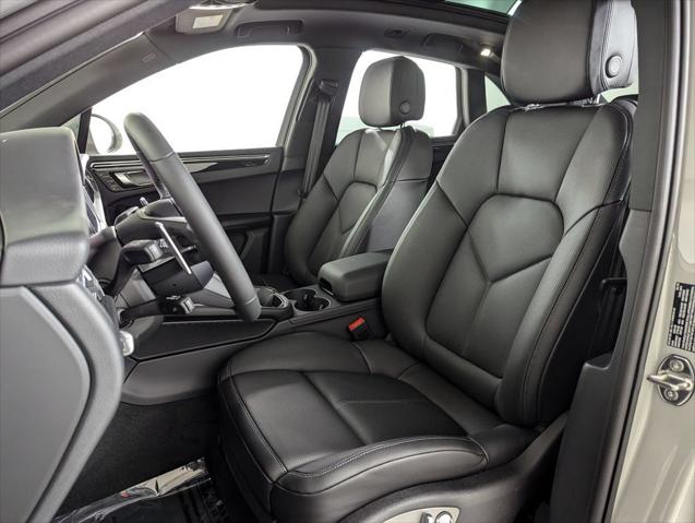 2026 Porsche Macan Unknown