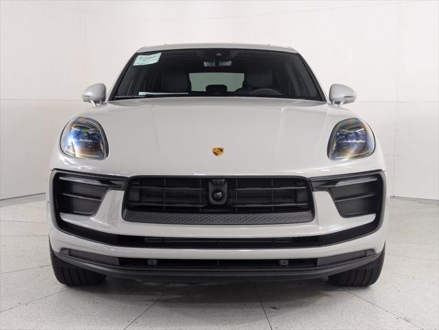 2026 Porsche Macan Unknown