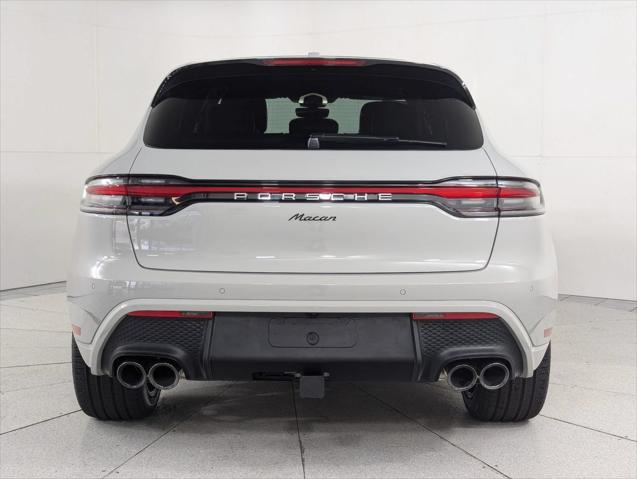 2026 Porsche Macan Unknown
