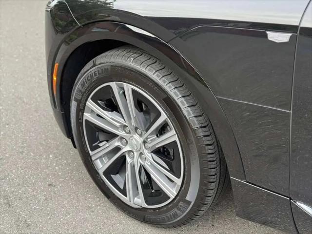 2024 Cadillac iQ Luxury w/1SC