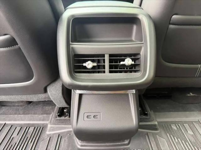 2024 Cadillac iQ Luxury w/1SC