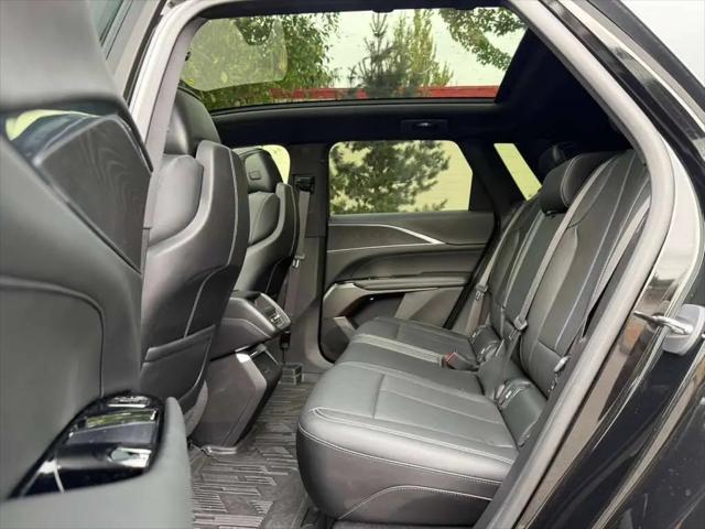 2024 Cadillac iQ Luxury w/1SC