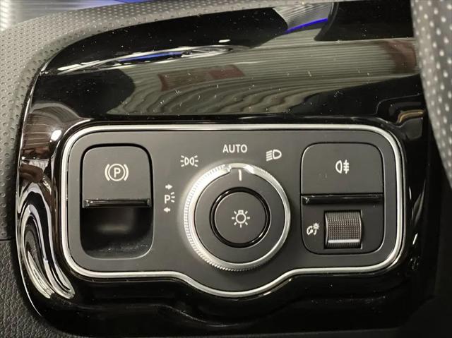 2022 Mercedes-Benz A 220 4MATIC